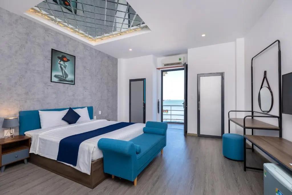 Joi Home Beachfront 2*