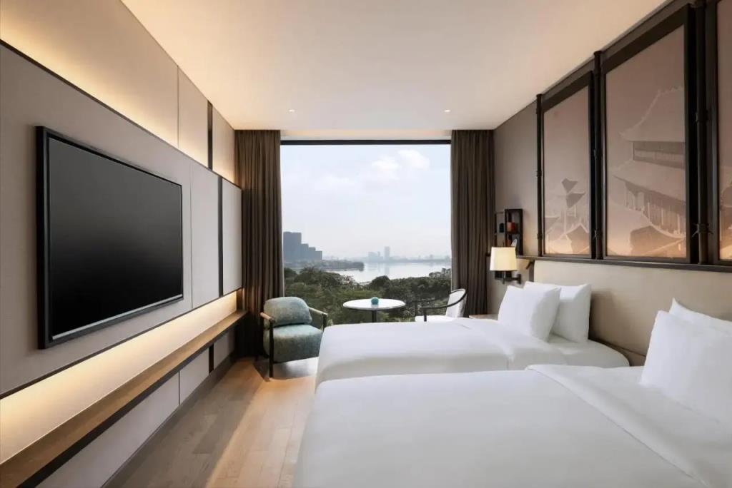 Dusit Le Palais Tu Hoa Hanoi 4*