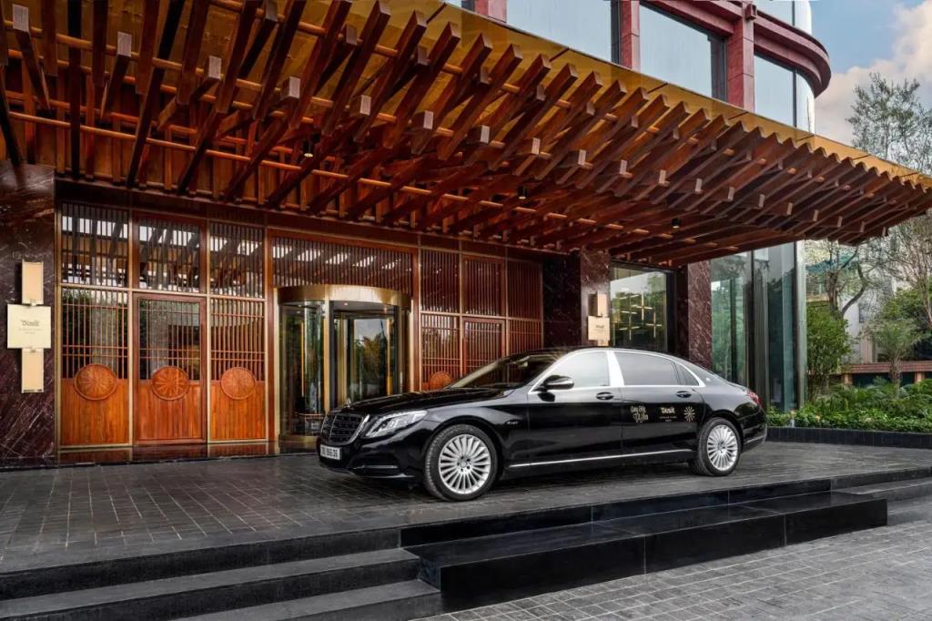 Dusit Le Palais Tu Hoa Hanoi 4*