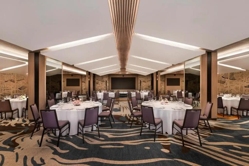 Dusit Le Palais Tu Hoa Hanoi 4*