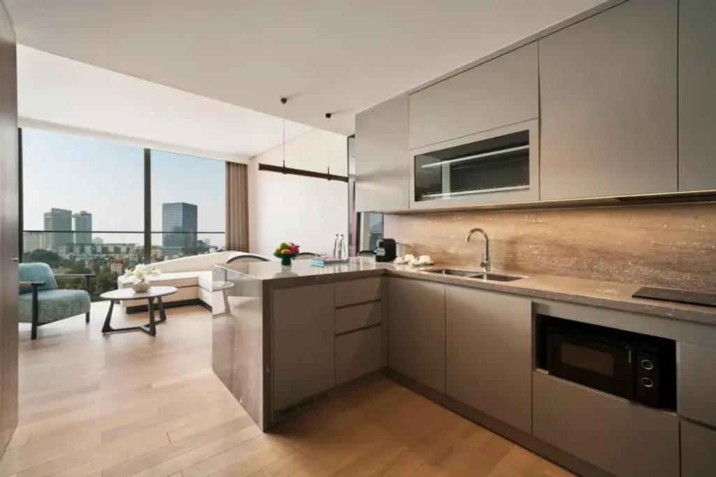 Dusit Le Palais Tu Hoa Hanoi 4*