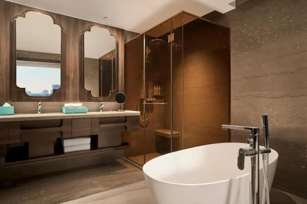 Dusit Le Palais Tu Hoa Hanoi 4*