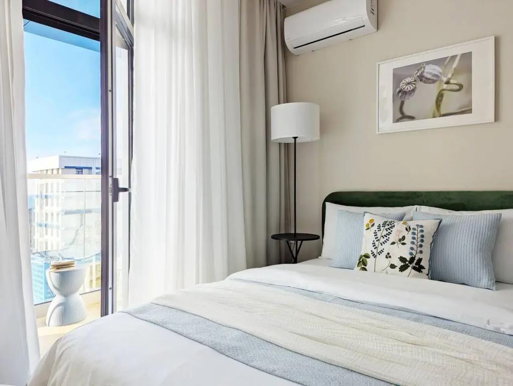 With sea view Apartments 0*