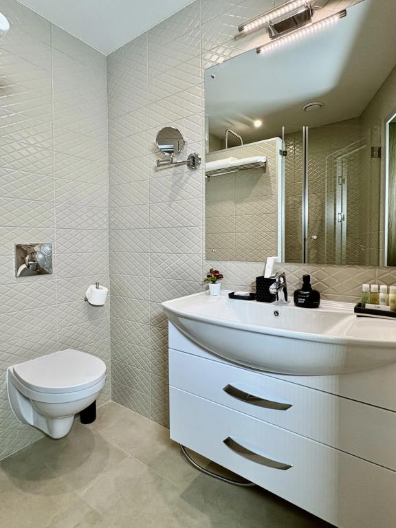 DeParis Boutique hotel 4*