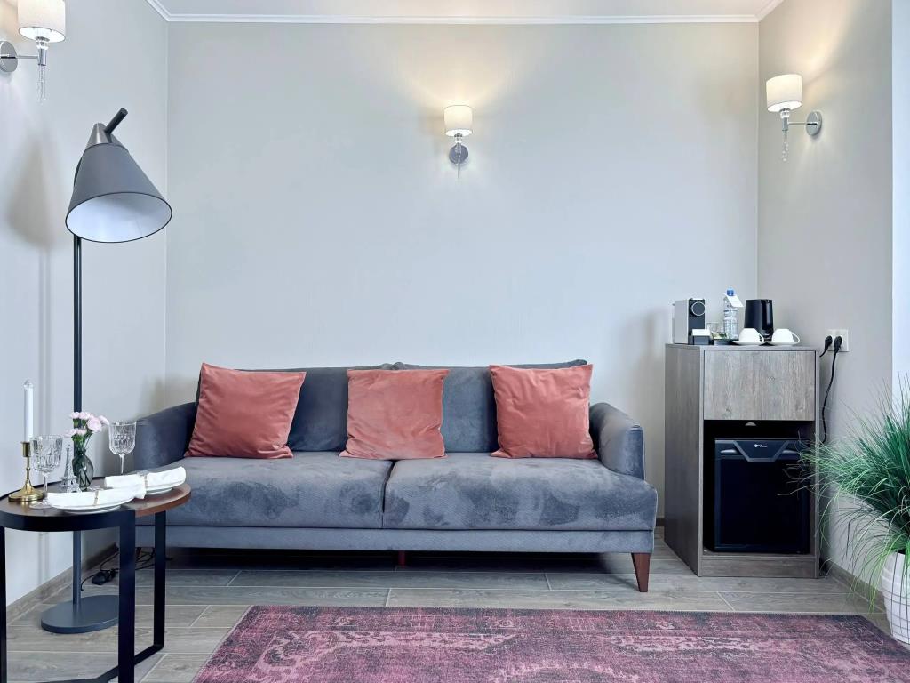 DeParis Boutique hotel 4*