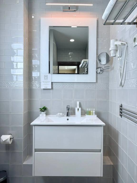 DeParis Boutique hotel 4*