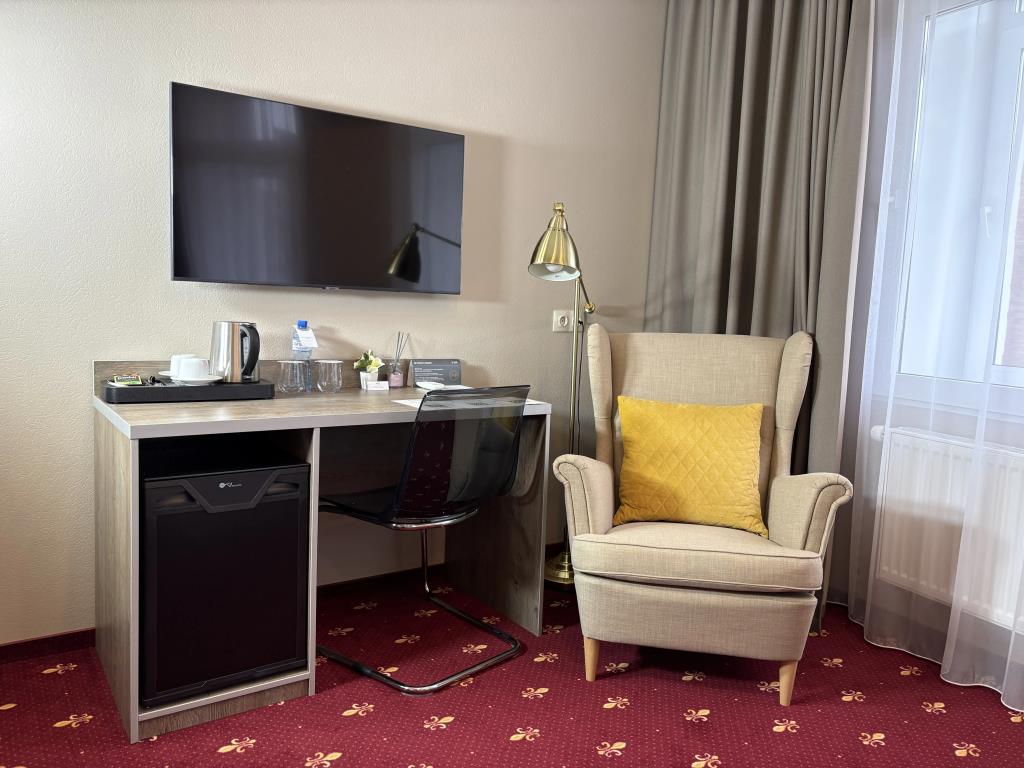 DeParis Boutique hotel 4*