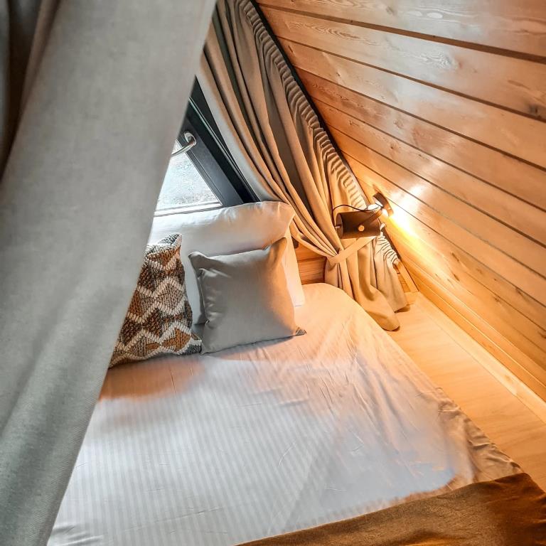 Belkin Dom Camping 0*