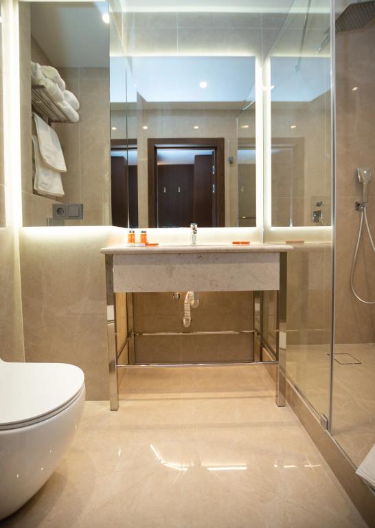 Munib Hotel 4*