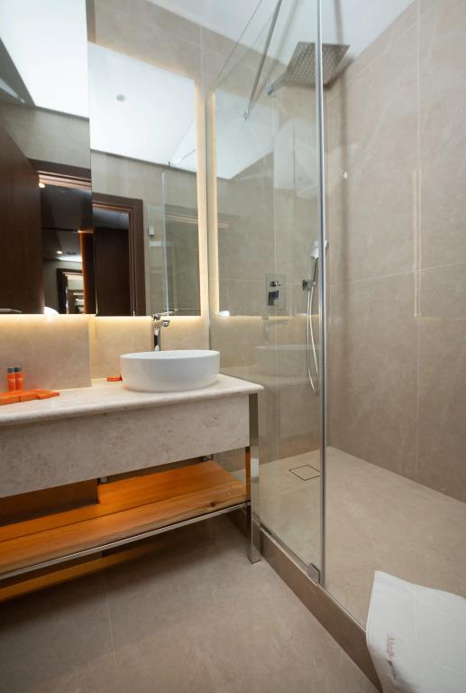 Munib Hotel 4*