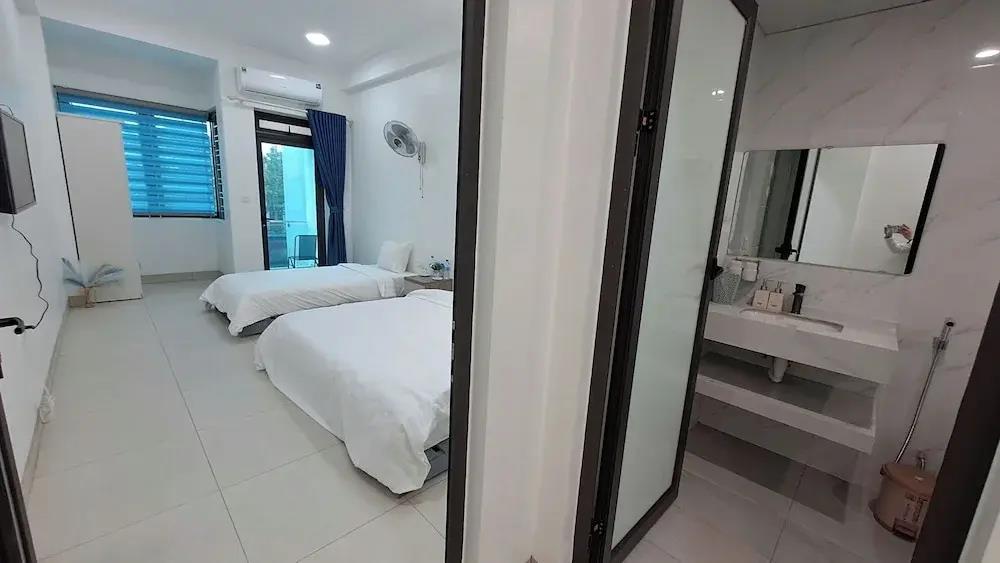 HT Airport Inn 3*