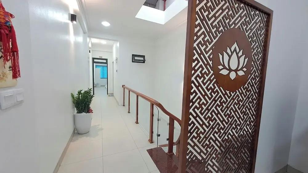 HT Airport Inn 3*