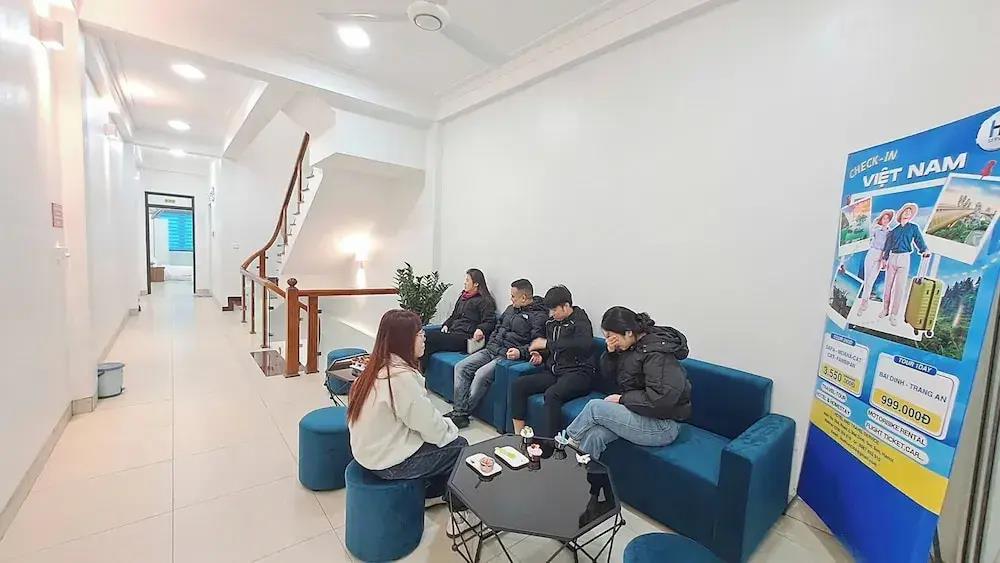 HT Airport Inn 3*