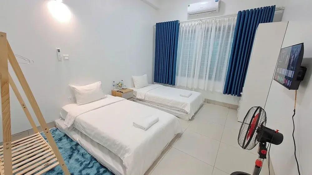 HT Airport Inn 3*