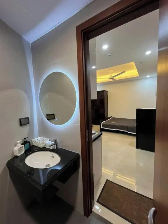 Huong Linh Apartment 0*