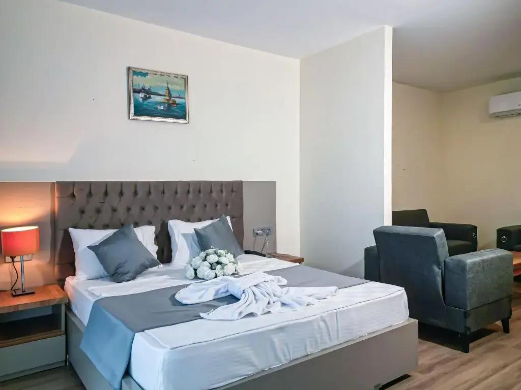 Lara Street Hotel 0*