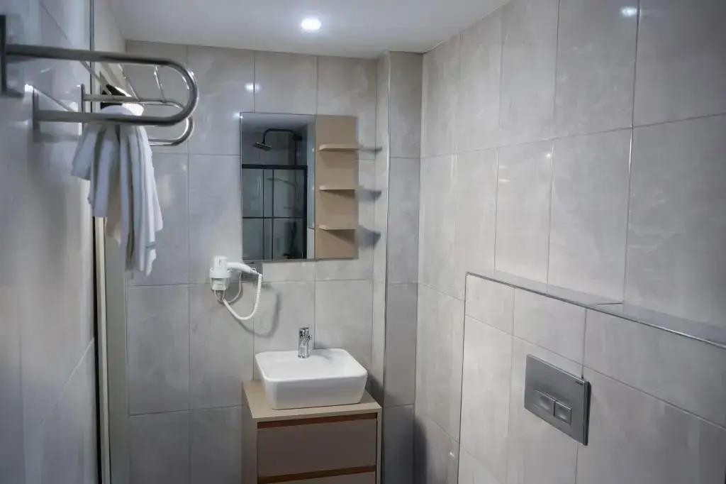 Lara Street Hotel 0*