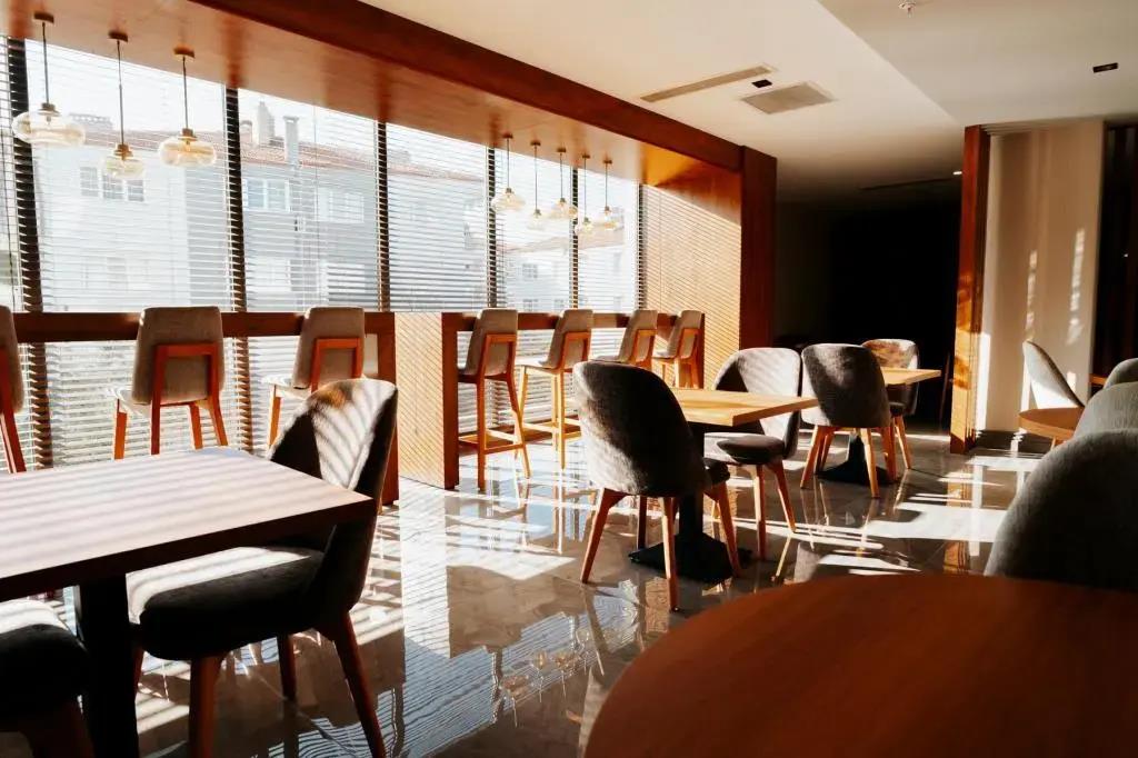 The Emporia Hotel 0*