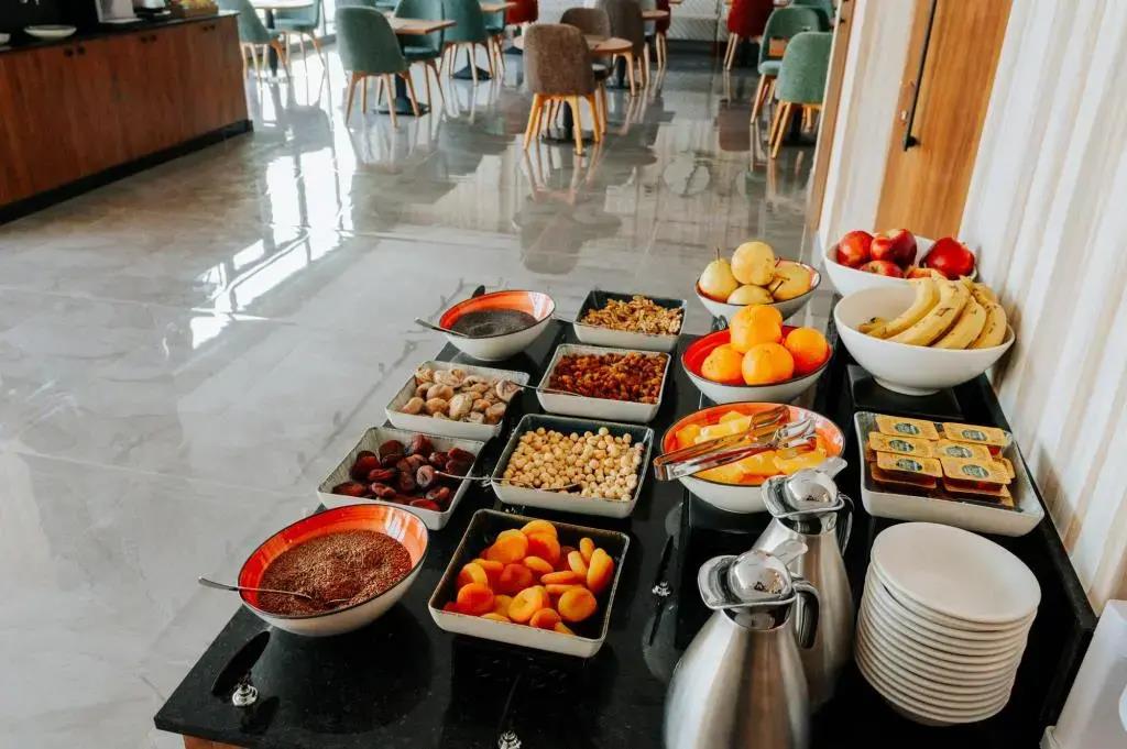 The Emporia Hotel 0*