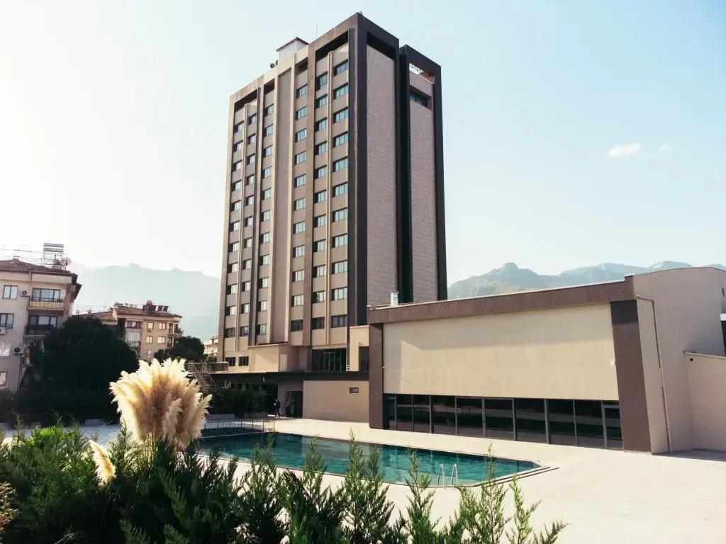 The Emporia Hotel 0*