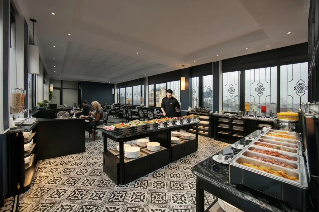Chateau De Hanoi Boutique-hotel 5*
