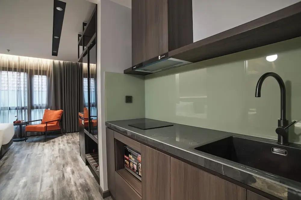 GrandView Hotel & Residence 4*