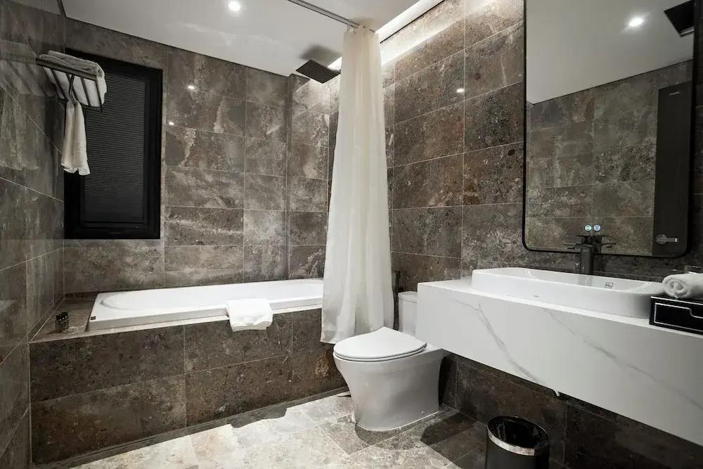 GrandView Hotel & Residence 4*