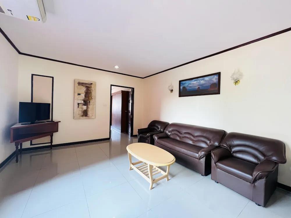 PN Mansion 0*