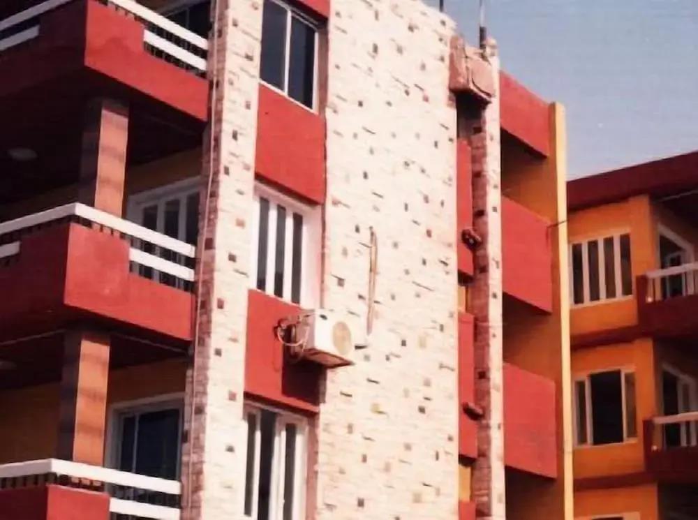 Al Maamoura Apartments 0*