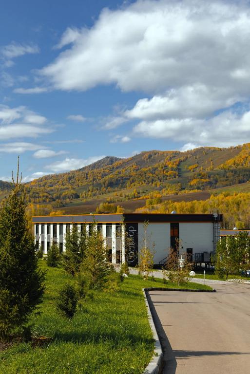 Hotel Sredigor 3*