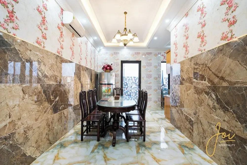 Joi Hospitality - KP House 2*