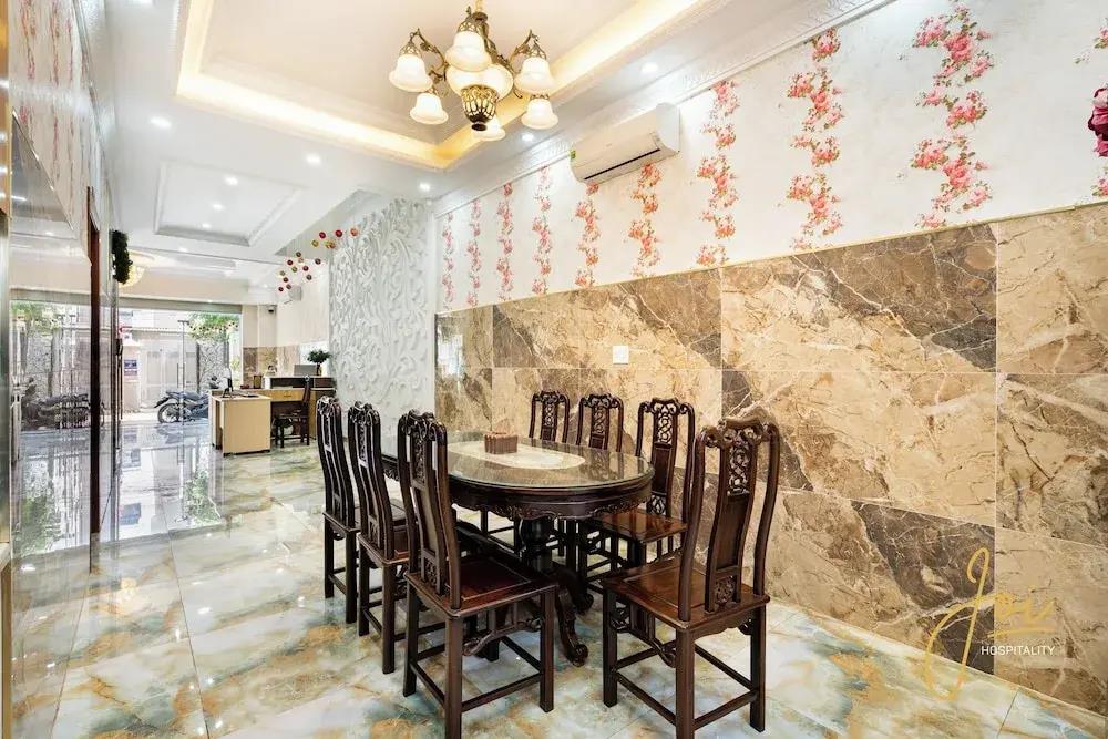 Joi Hospitality - KP House 2*