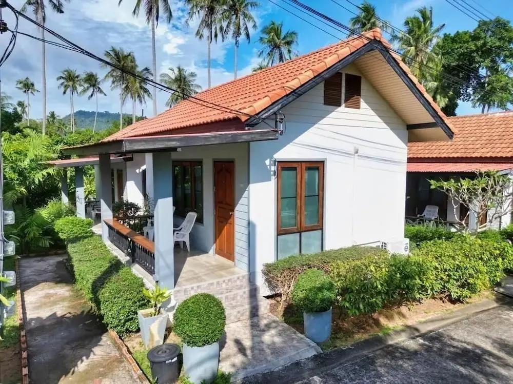 Bluewhale Home Samui 0*
