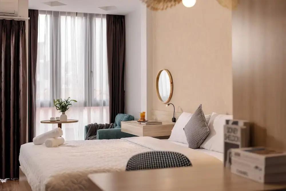The Urban Tranquil - Westlake 0*