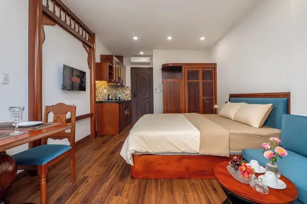 Evelyn Indochine Chic in Central Hanoi 0*