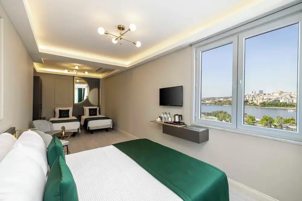 Sistina Old City Hotel 0*