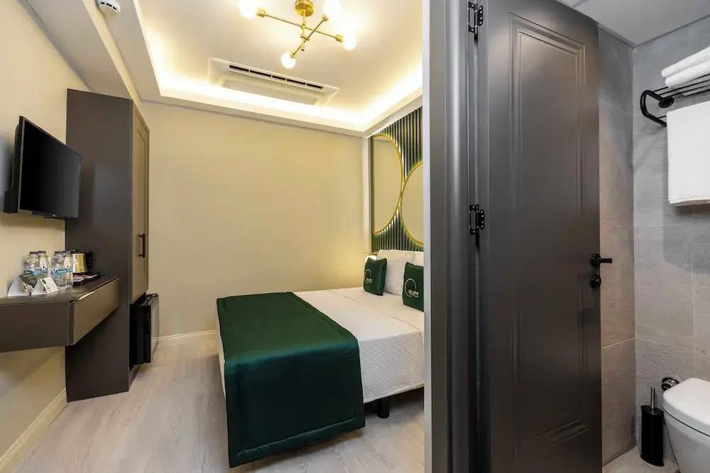 Sistina Old City Hotel 0*