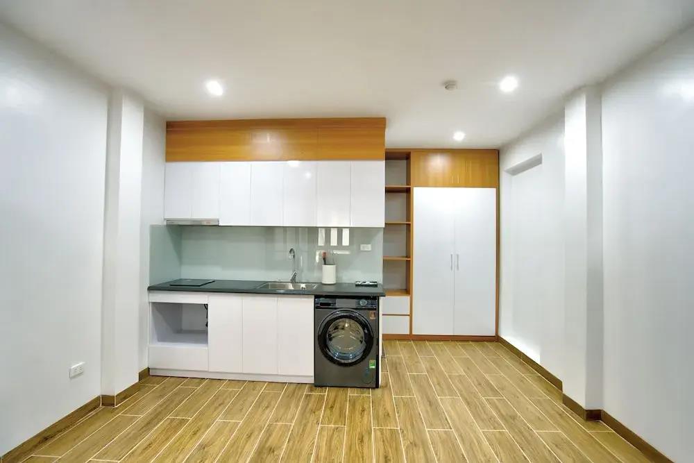 De Mei House 0*