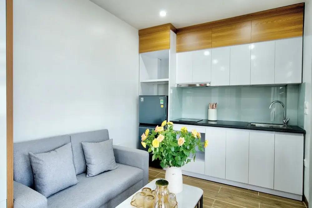 De Mei House 0*