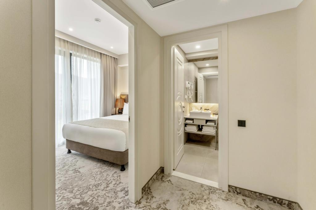 Villa Mosavali 0*