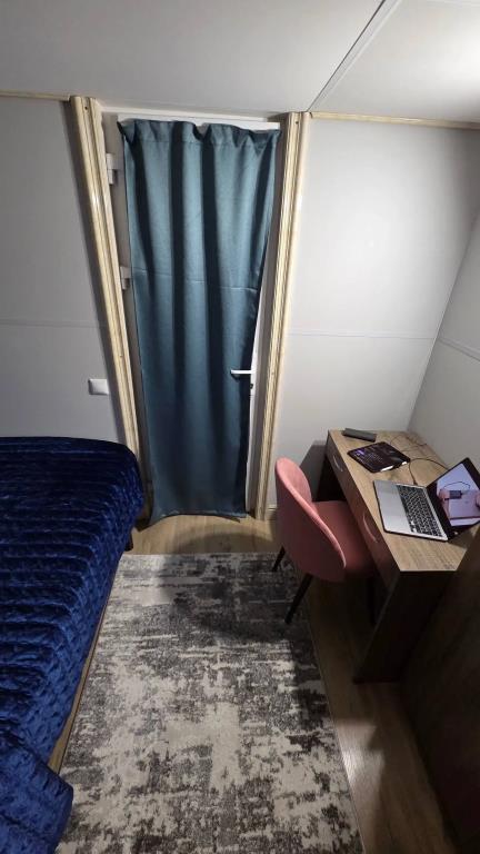 Kivano Hotel 0*