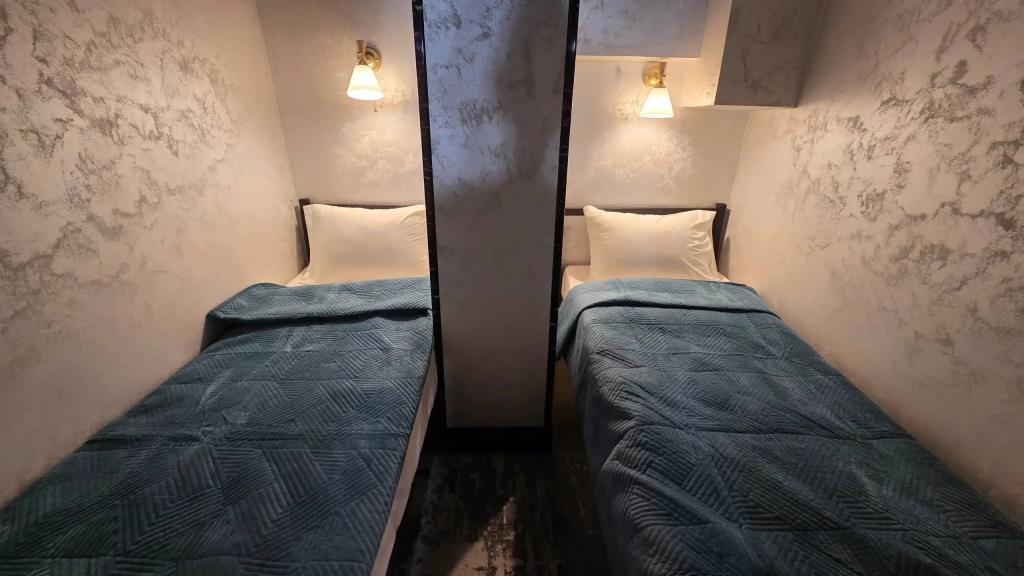 Kivano Hotel 0*