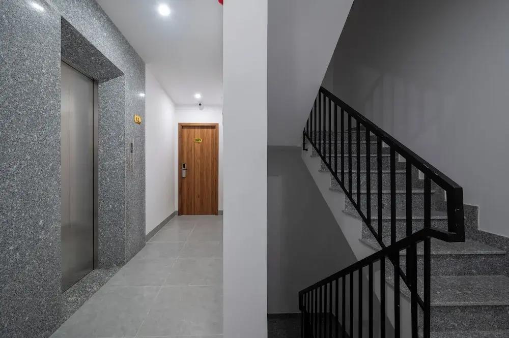 Saluton House 0*