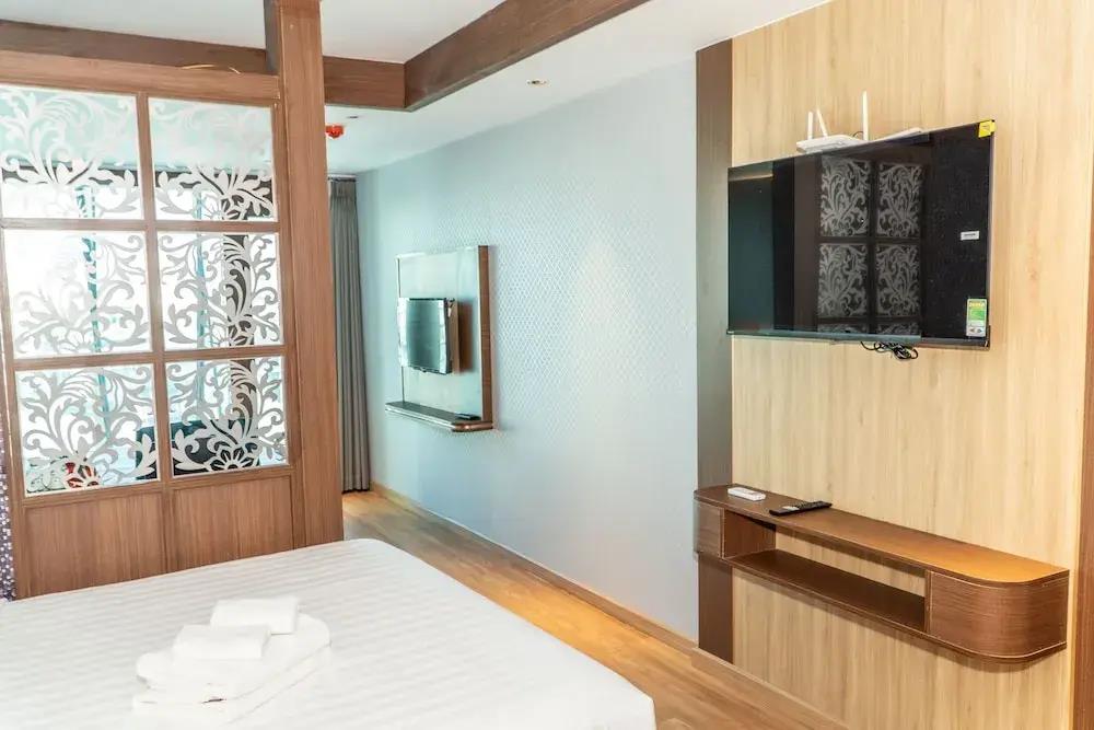Elite Luxury Hotel 2*