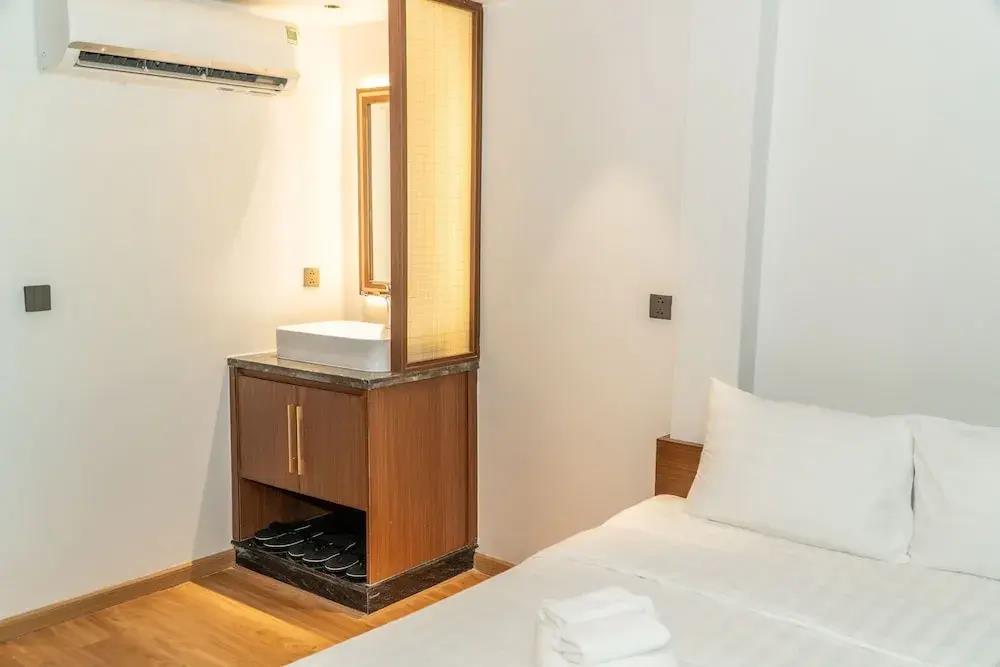 Elite Luxury Hotel 2*