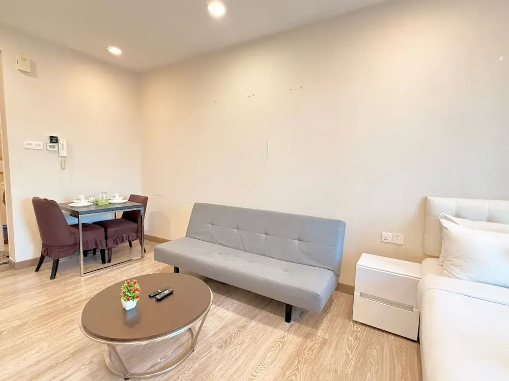 Crystal Suites At Ramada Hotel 4*
