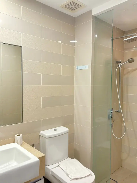 Crystal Suites At Ramada Hotel 4*