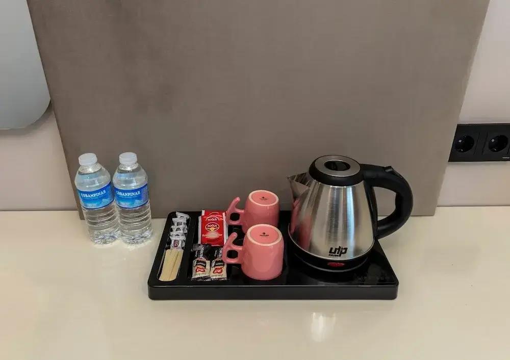 Hilltown Airport Hotel 0*