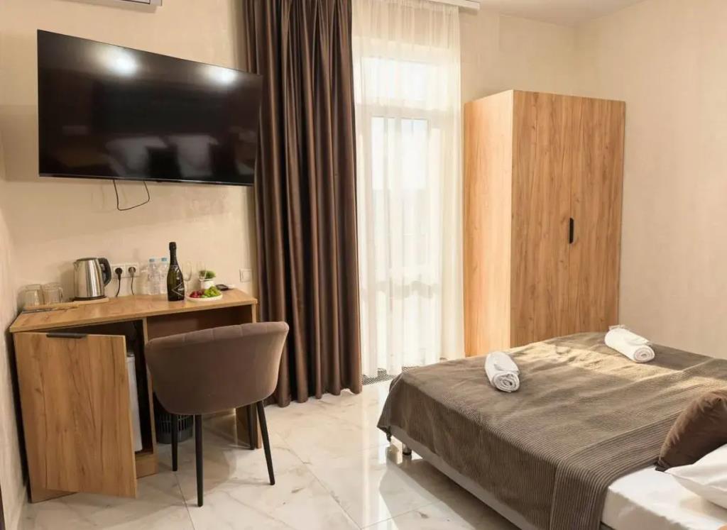 Menua Hotel 0*