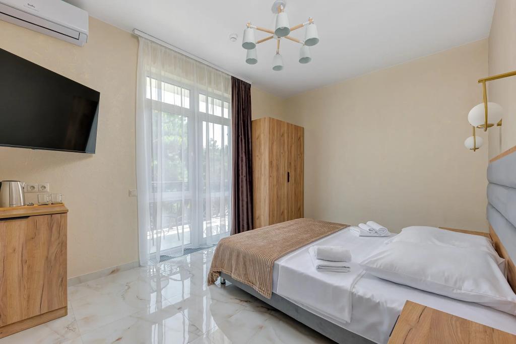 Menua Hotel 0*